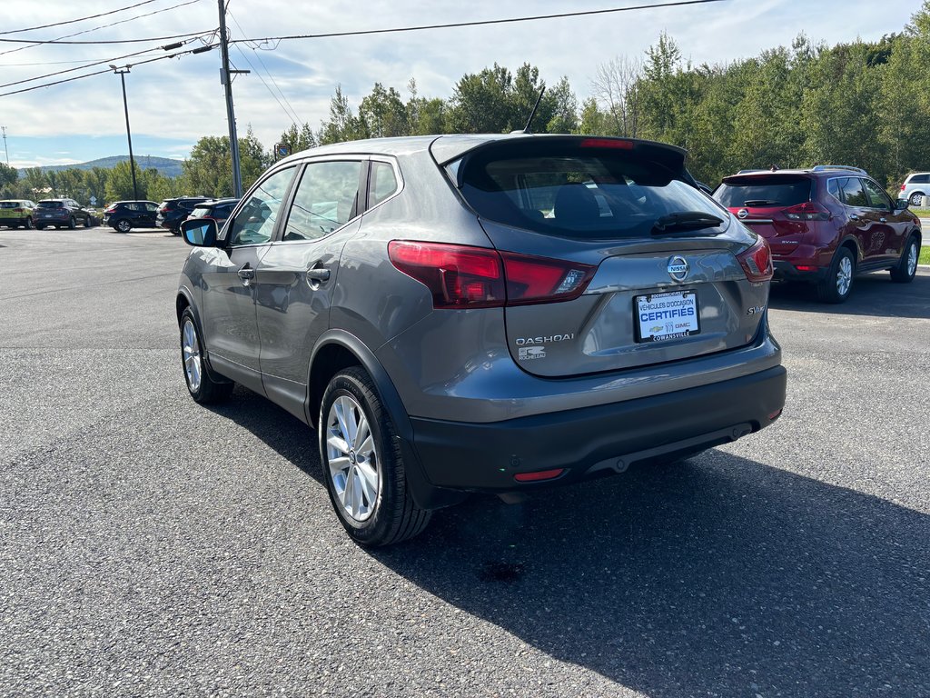 2019  Qashqai SV - AWD - Toit Ouvarant - Camera - Wow!! in Cowansville, Quebec - 3 - w1024h768px