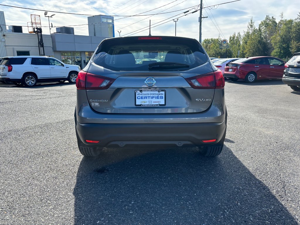 2019  Qashqai SV - AWD - Toit Ouvarant - Camera - Wow!! in Cowansville, Quebec - 4 - w1024h768px