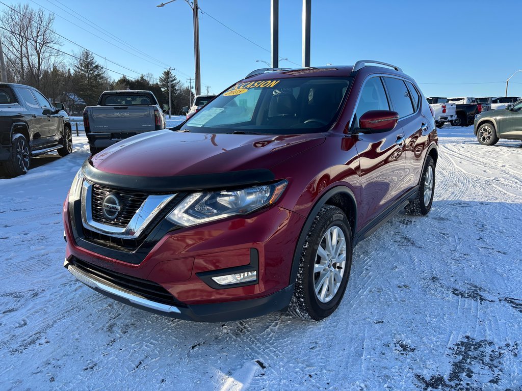 2018 Nissan Rogue SV in Cowansville, Quebec - 1 - w1024h768px