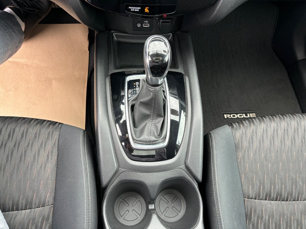 2018  Rogue SV in Cowansville, Quebec - 17 - w1024h768px