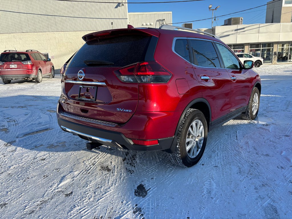 2018 Nissan Rogue SV in Cowansville, Quebec - 3 - w1024h768px