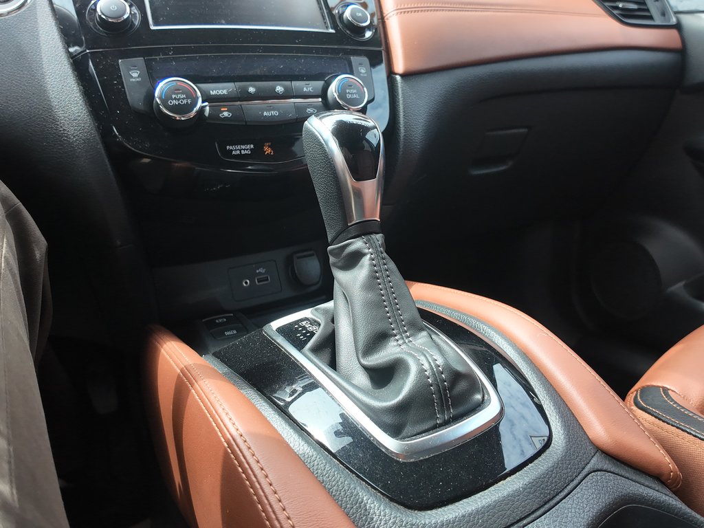 Nissan Rogue SL 2019 à Cowansville, Québec - 20 - w1024h768px