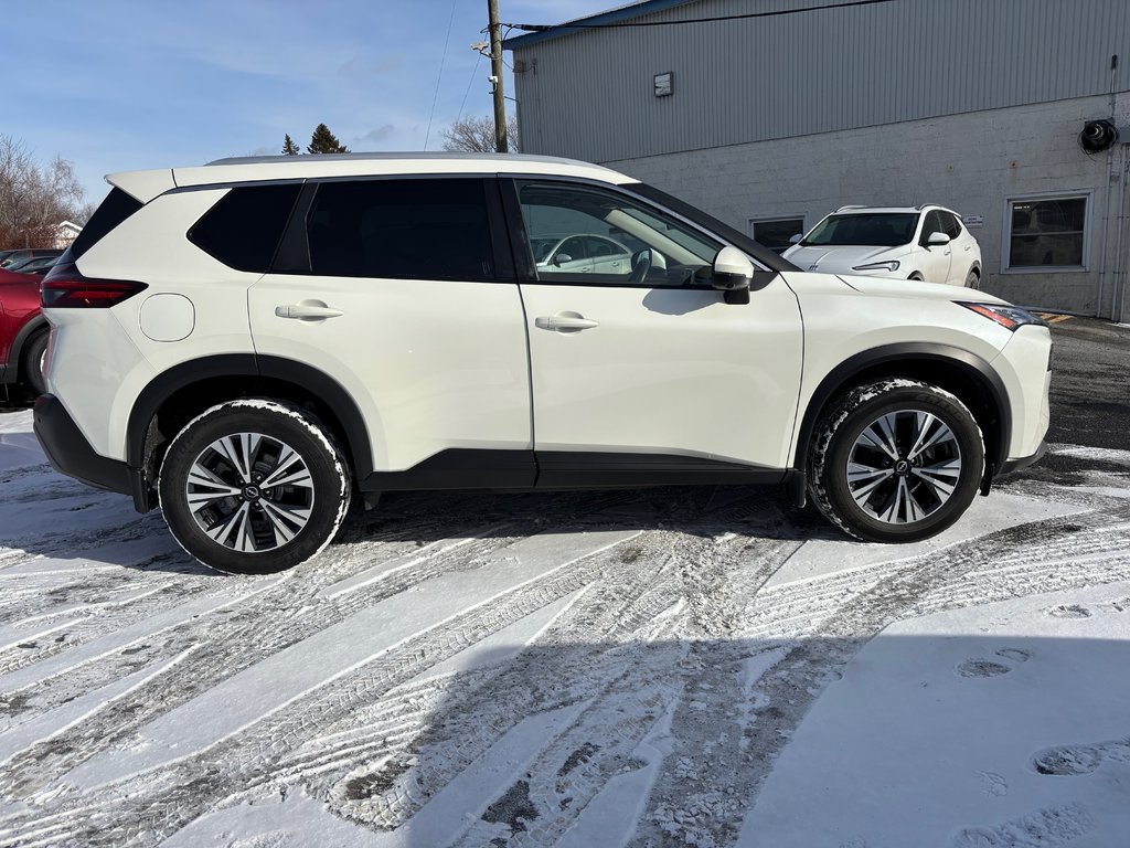 Nissan Rogue SV 2022 à Cowansville, Québec - 6 - w1024h768px