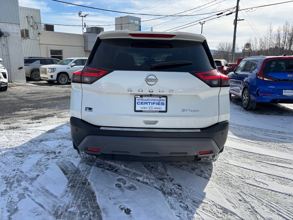 Nissan Rogue SV 2022 à Cowansville, Québec - 4 - w1024h768px