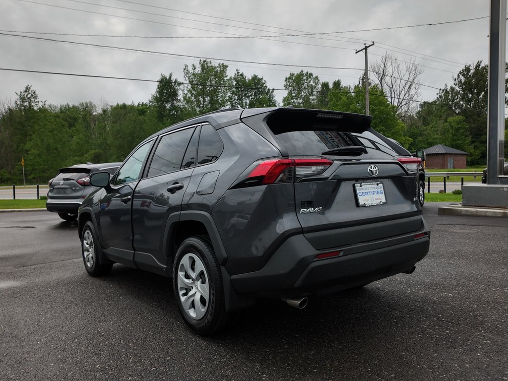 Toyota RAV4 LE 2019 à Cowansville, Québec - 3 - w1024h768px