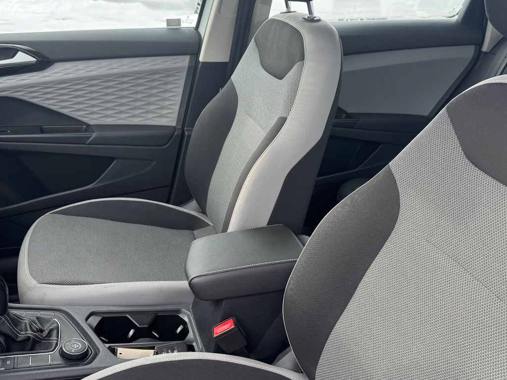 Volkswagen Taos Trendline 2022 à Cowansville, Québec - 20 - w1024h768px
