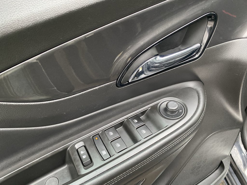 Buick ENCORE ESSENCE | Leather | SunRoof | Cam | HtdWheel 2019 à Saint John, Nouveau-Brunswick - 13 - w1024h768px