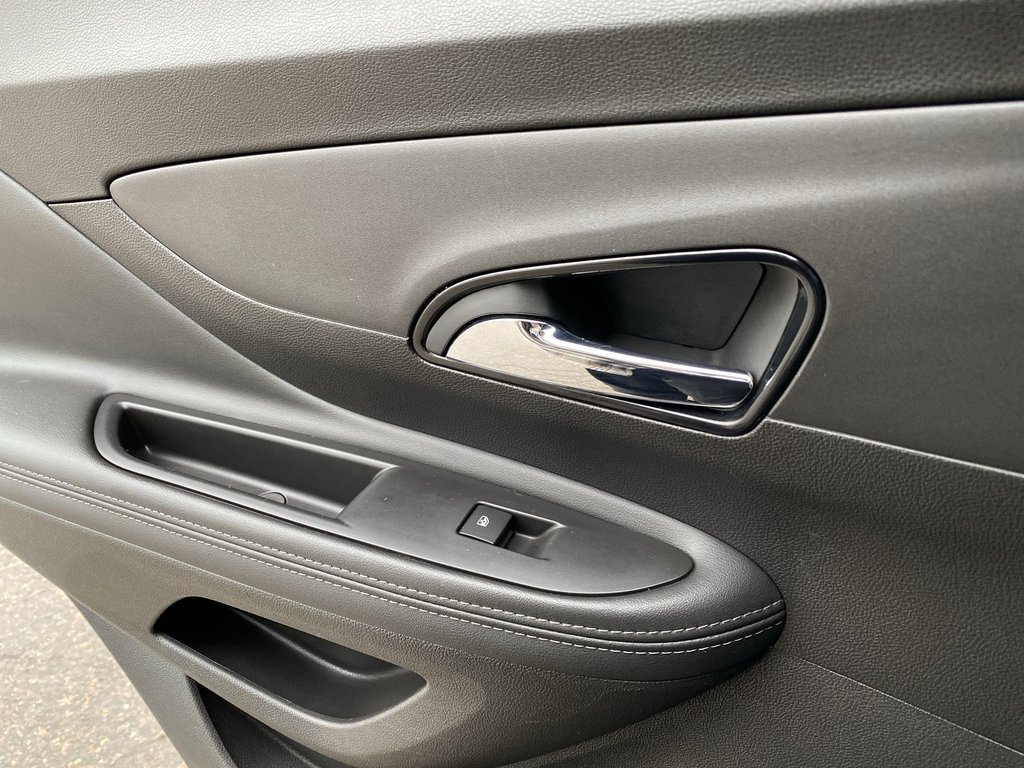 Buick ENCORE ESSENCE | Leather | SunRoof | Cam | HtdWheel 2019 à Saint John, Nouveau-Brunswick - 26 - w1024h768px