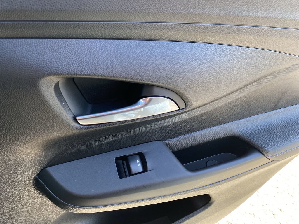 Buick ENVISTA Sport Touring | Htd Seats | Htd Wheel | Cruise 2024 à Saint John, Nouveau-Brunswick - 31 - w1024h768px