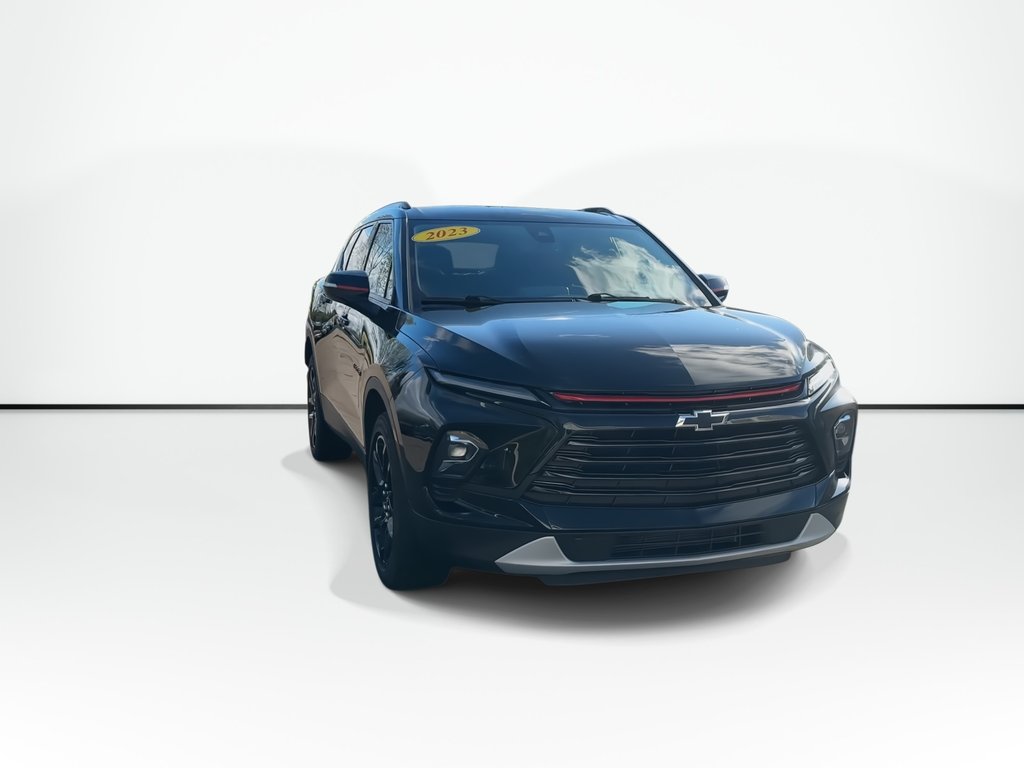 2023 Chevrolet Blazer True North AWD Redline Edition | Leather | Cam | USB | HtdSeats in Saint John, New Brunswick - 3 - w1024h768px