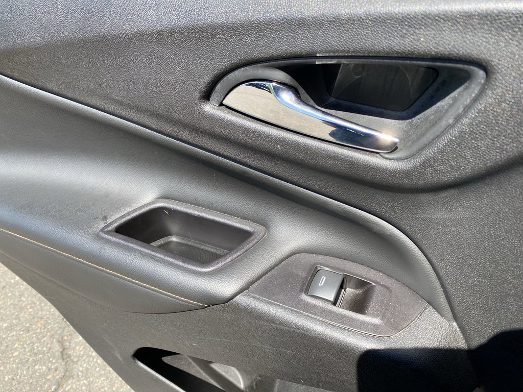 2018 Chevrolet EQUINOX PREMIER | LOCAL ONE OWNER | CLEAN CARFAX in Saint John, New Brunswick - 29 - w1024h768px