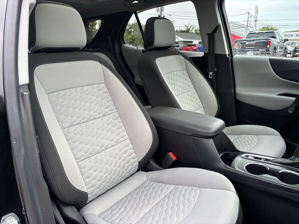 2019 Chevrolet EQUINOX LT | Roof | Nav | HtdSeats | Cam | USB in Saint John, New Brunswick - 32 - w1024h768px
