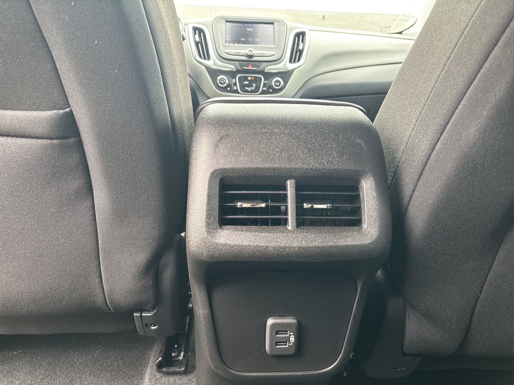 Chevrolet Equinox LS | Cam | USB | HtdSeats | Bluetooth 2021 à Saint John, Nouveau-Brunswick - 28 - w1024h768px