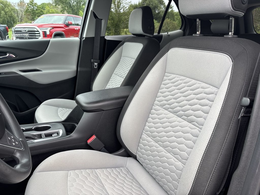 Chevrolet Equinox LS | Cam | USB | HtdSeats | Bluetooth 2021 à Saint John, Nouveau-Brunswick - 11 - w1024h768px