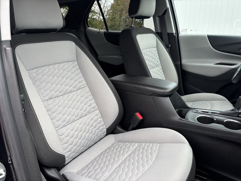 Chevrolet Equinox LS | Cam | USB | HtdSeats | Bluetooth 2021 à Saint John, Nouveau-Brunswick - 33 - w1024h768px