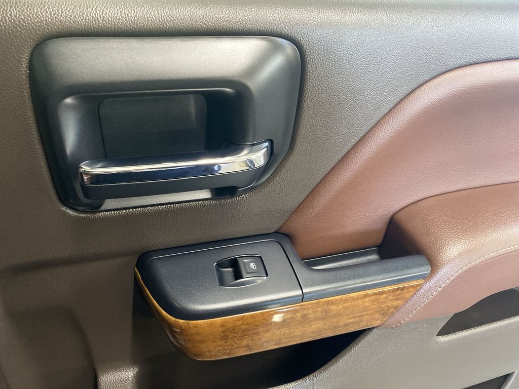 2014 Chevrolet SILVERADO 1500 High Country | Leather | Sunroof | Heated Seats in Saint John, New Brunswick - 32 - w1024h768px
