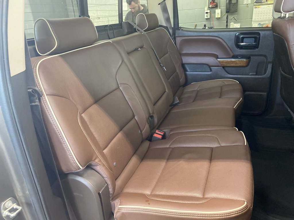 2014 Chevrolet SILVERADO 1500 High Country | Leather | Sunroof | Heated Seats in Saint John, New Brunswick - 31 - w1024h768px