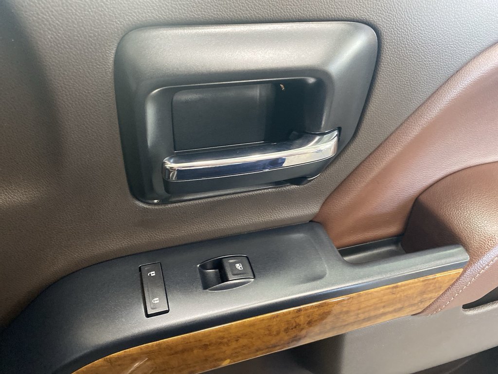 2014 Chevrolet SILVERADO 1500 High Country | Leather | Sunroof | Heated Seats in Saint John, New Brunswick - 36 - w1024h768px