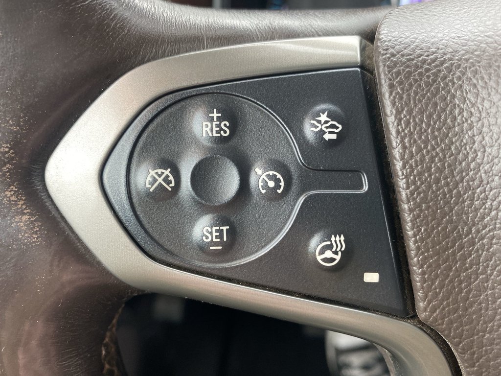 2014 Chevrolet SILVERADO 1500 High Country | Leather | Sunroof | Heated Seats in Saint John, New Brunswick - 17 - w1024h768px