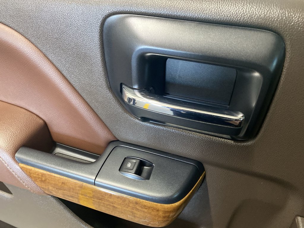2014 Chevrolet SILVERADO 1500 High Country | Leather | Sunroof | Heated Seats in Saint John, New Brunswick - 29 - w1024h768px