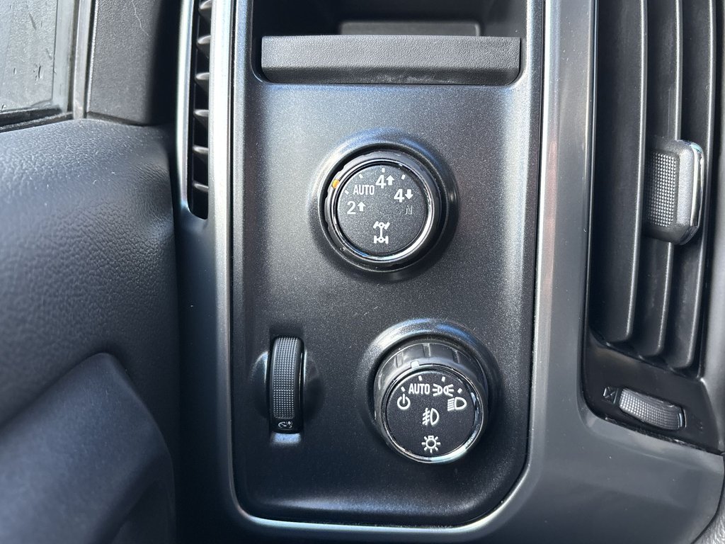 2015 Chevrolet Silverado 1500 LT True North | Cam | USB | Bluetooth | Cruise in Saint John, New Brunswick - 19 - w1024h768px