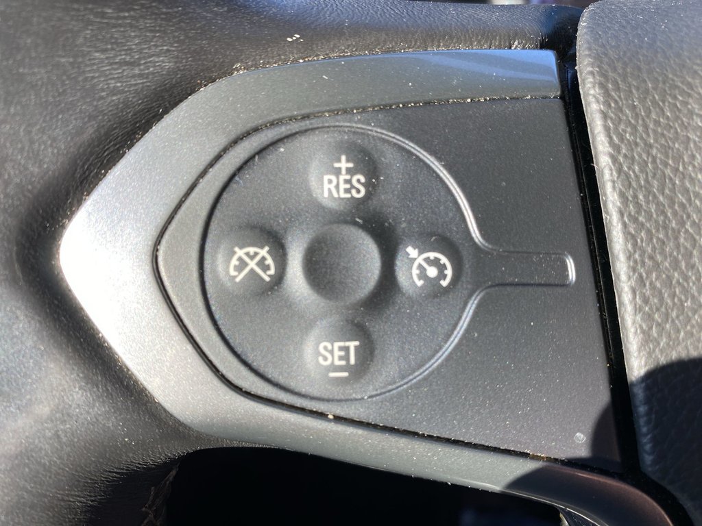 Chevrolet SILVERADO 1500 LTZ | Leather | Htd Seats | Cam | Cruise 2016 à Saint John, Nouveau-Brunswick - 17 - w1024h768px