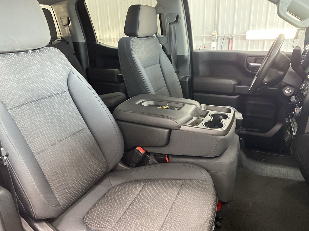 2019 Chevrolet SILVERADO 1500 Custom | V8 | Crusie | CAM | 4X4 in Saint John, New Brunswick - 33 - w1024h768px
