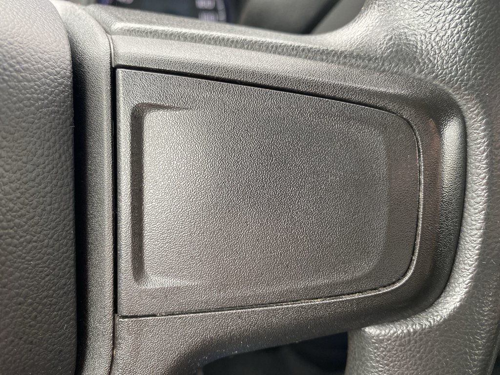 2019 Chevrolet SILVERADO 1500 Custom | V8 | Crusie | CAM | 4X4 in Saint John, New Brunswick - 18 - w1024h768px