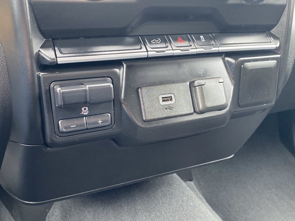 2019 Chevrolet SILVERADO 1500 Custom | V8 | Crusie | CAM | 4X4 in Saint John, New Brunswick - 24 - w1024h768px