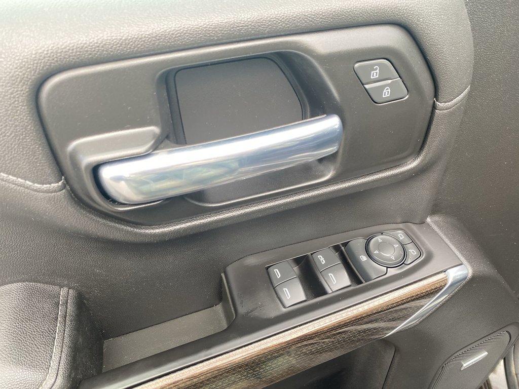 2020 Chevrolet SILVERADO 1500 LT Trailboss | Htd Seats | Htd Wheel | V8 | Cam in Saint John, New Brunswick - 13 - w1024h768px