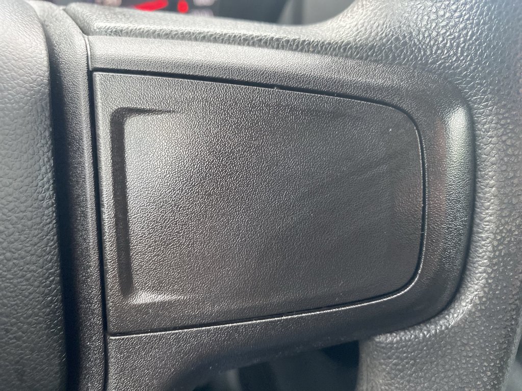 2020 Chevrolet SILVERADO 1500 Custom | V8 | Crusie | Cam | 4X4 in Saint John, New Brunswick - 18 - w1024h768px