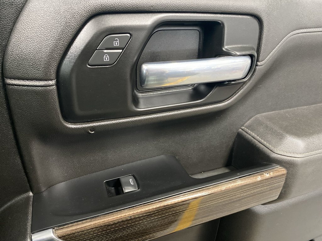 Chevrolet SILVERADO 1500 RST | 4WD | Bluetooth | 5.3L | 20 Wheels 2021 à Saint John, Nouveau-Brunswick - 36 - w1024h768px