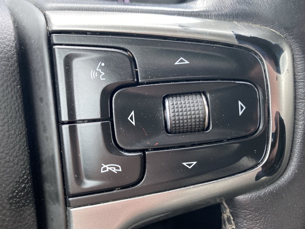 Chevrolet SILVERADO 1500 RST | 4WD | Bluetooth | 5.3L | 20 Wheels 2021 à Saint John, Nouveau-Brunswick - 18 - w1024h768px