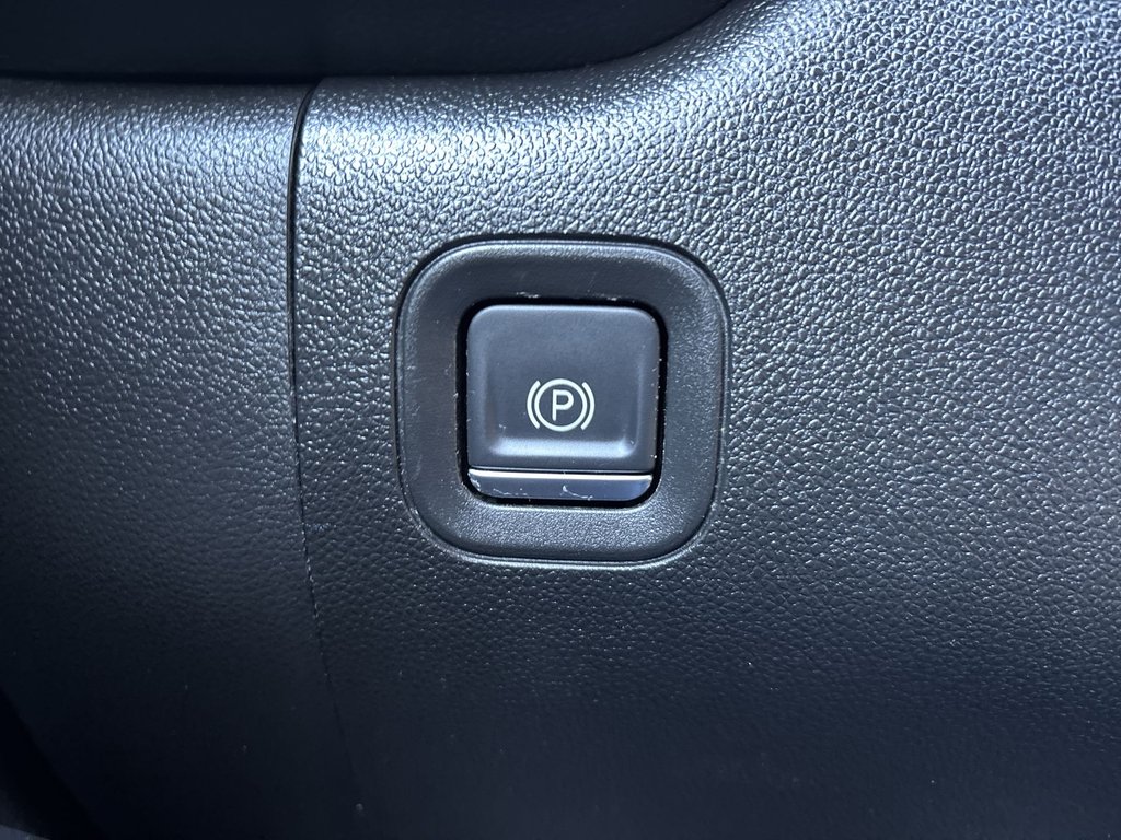 Chevrolet Silverado 1500 Custom | Cam | USB | Cruise | Warranty to 2028 2022 à Saint John, Nouveau-Brunswick - 25 - w1024h768px