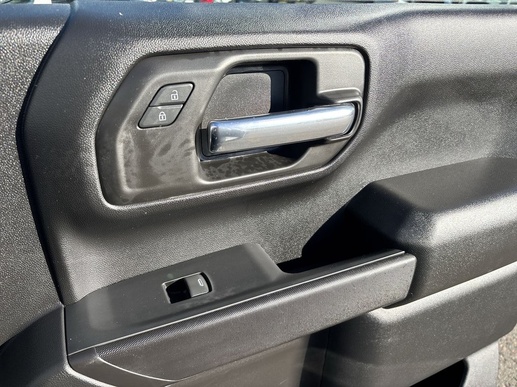 Chevrolet Silverado 1500 Custom | Cam | USB | Cruise | Warranty to 2028 2022 à Saint John, Nouveau-Brunswick - 35 - w1024h768px