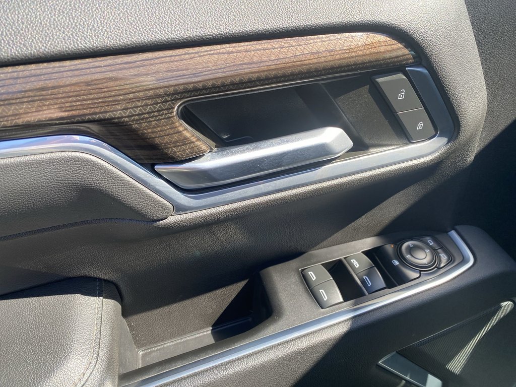 2022 Chevrolet SILVERADO 1500 RST | Htd Wheel | Htd Seats | V8 in Saint John, New Brunswick - 13 - w1024h768px