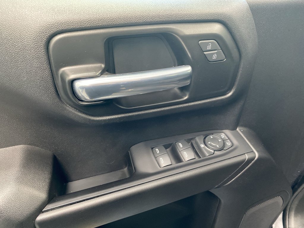 2022 Chevrolet SILVERADO 1500 Custom Trail Boss | 4WD | V8 | Cruise | Cam in Saint John, New Brunswick - 13 - w1024h768px