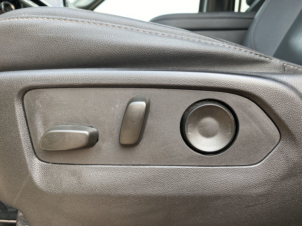 2022 Chevrolet SILVERADO 1500 UNKNOWN in Saint John, New Brunswick - 12 - w1024h768px