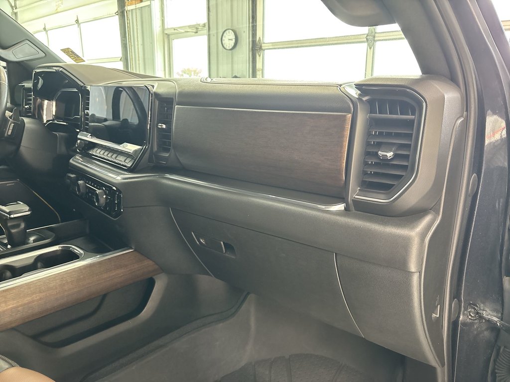 2023 Chevrolet Silverado 1500 High Country | Leather | Roof | Nav | Cam | USB in Saint John, New Brunswick - 34 - w1024h768px