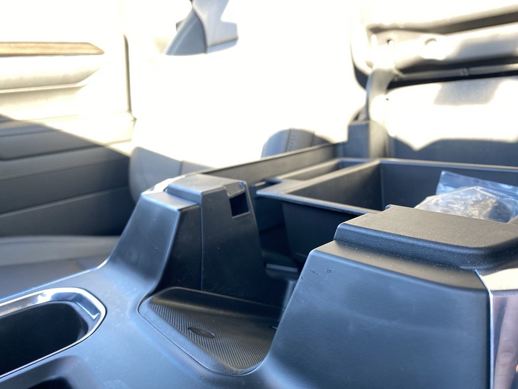 2024 Chevrolet SILVERADO 1500 RST | Leather | HDCam | USB | Warranty to 2026 in Saint John, New Brunswick - 24 - w1024h768px