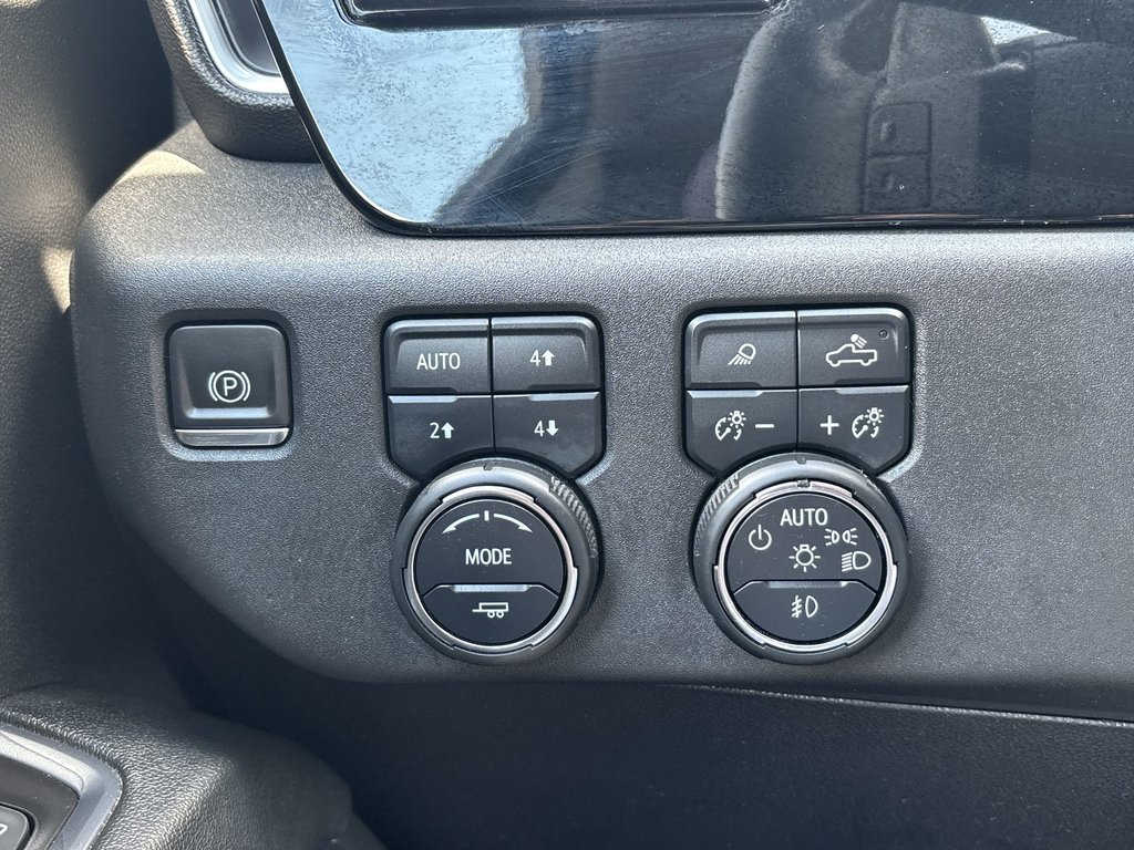 2024 Chevrolet SILVERADO 1500 LT Trail Boss | Leather | Roof | Nav | HtdWheel in Saint John, New Brunswick - 19 - w1024h768px