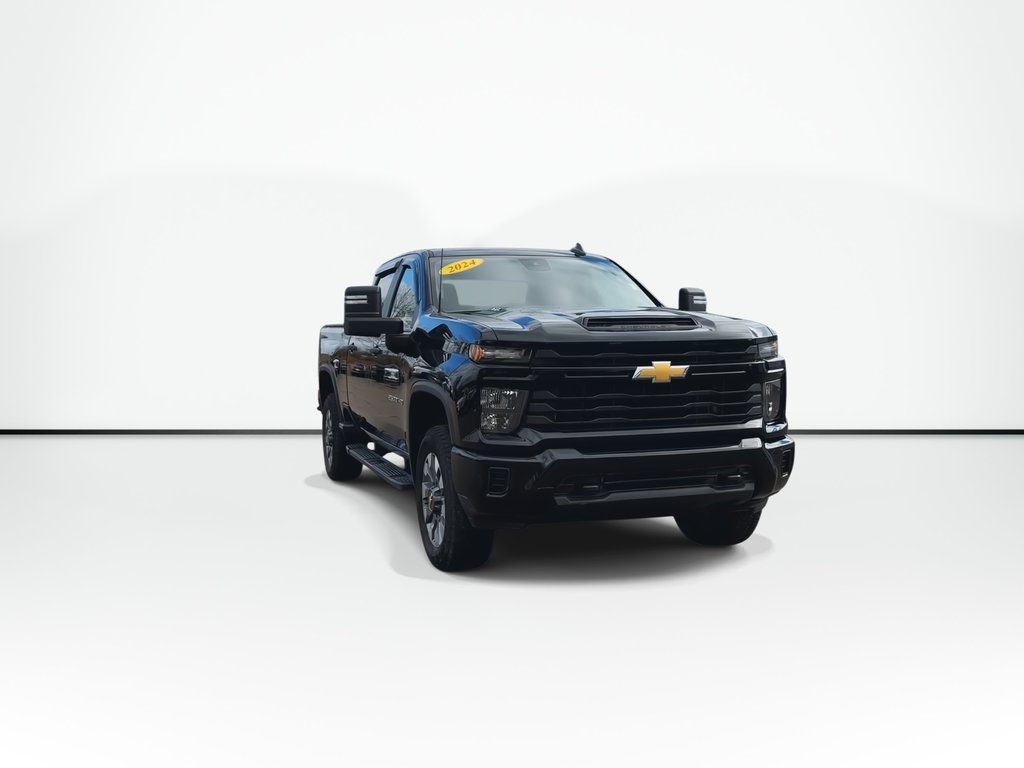 2024 Chevrolet Silverado 2500 4WD Custom Crew Cam | USB | Bluetooth | Cruise in Saint John, New Brunswick - 3 - w1024h768px