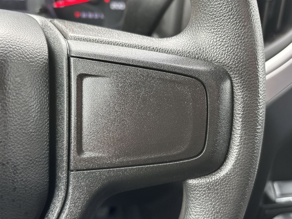2024 Chevrolet Silverado 2500 4WD Custom Crew Cam | USB | Bluetooth | Cruise in Saint John, New Brunswick - 18 - w1024h768px
