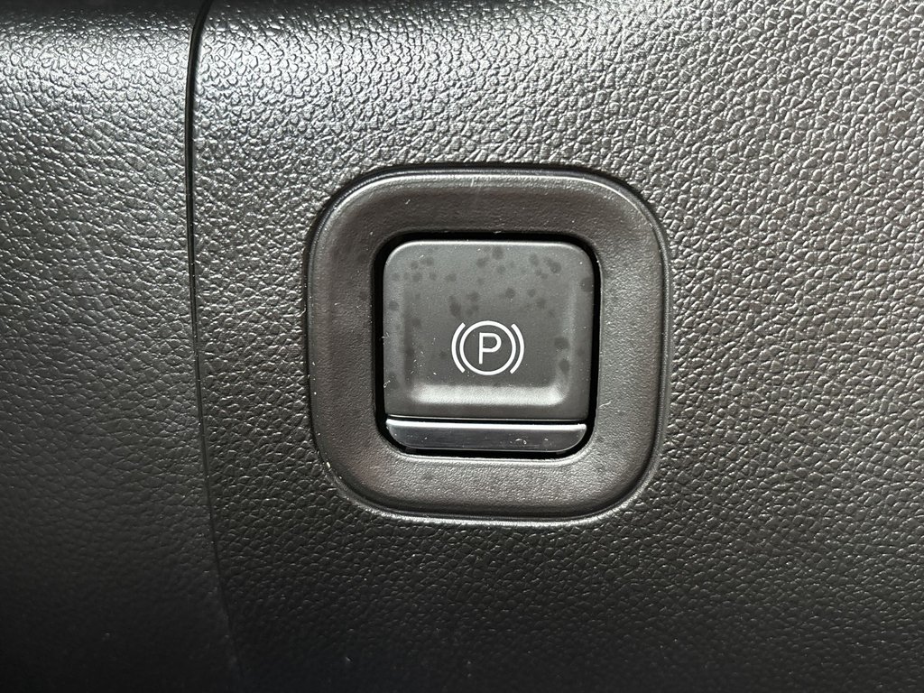 2024 Chevrolet Silverado 2500 4WD Custom Crew Cam | USB | Bluetooth | Cruise in Saint John, New Brunswick - 26 - w1024h768px