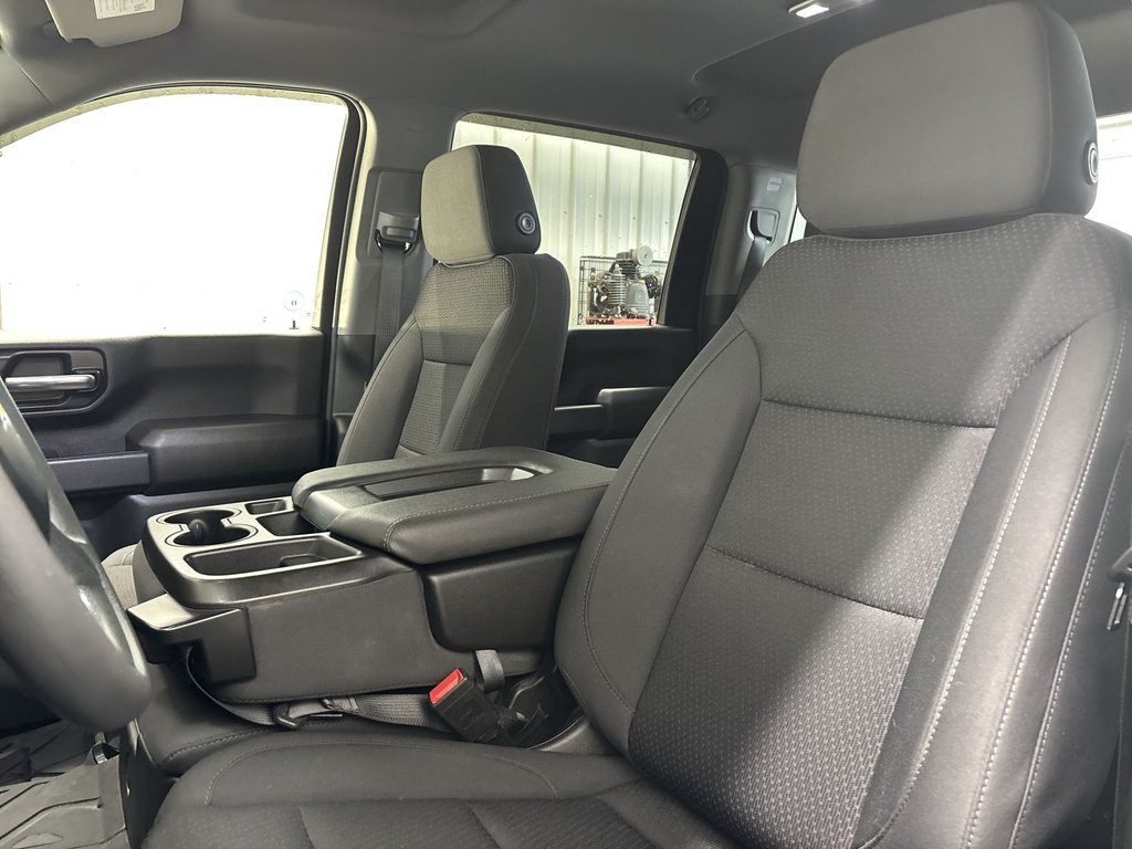 2024 Chevrolet Silverado 2500 4WD Custom Crew Cam | USB | Bluetooth | Cruise in Saint John, New Brunswick - 11 - w1024h768px