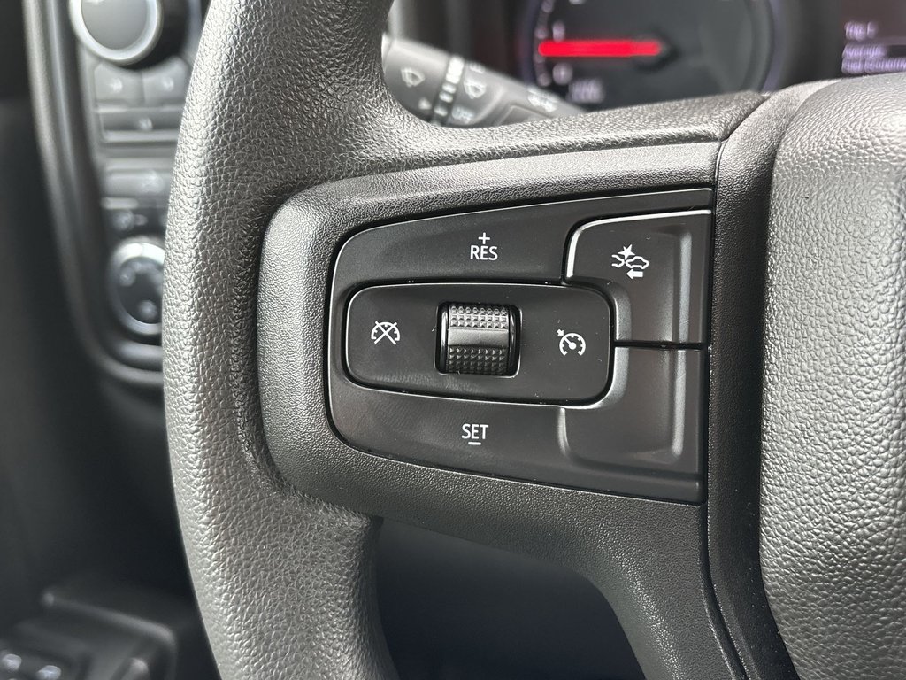 2024 Chevrolet Silverado 2500 4WD Custom Crew Cam | USB | Bluetooth | Cruise in Saint John, New Brunswick - 17 - w1024h768px
