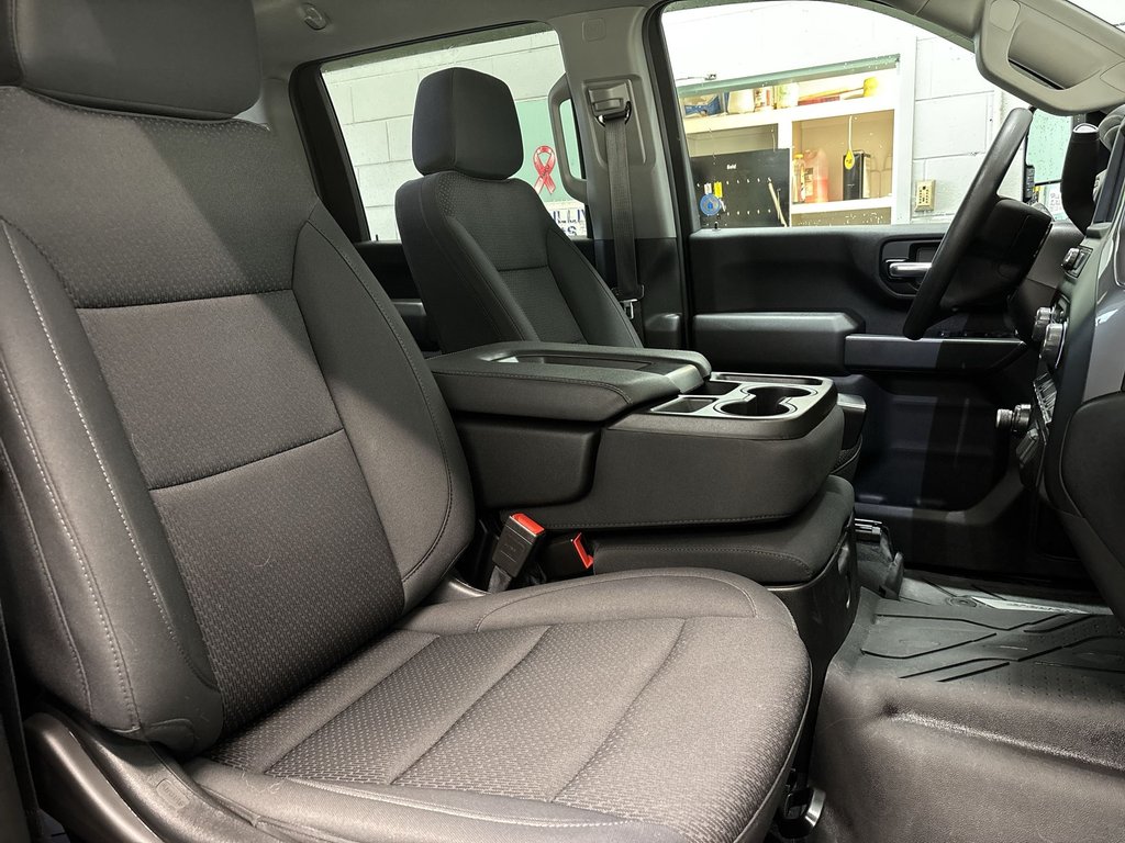 2024 Chevrolet Silverado 2500 4WD Custom Crew Cam | USB | Bluetooth | Cruise in Saint John, New Brunswick - 33 - w1024h768px