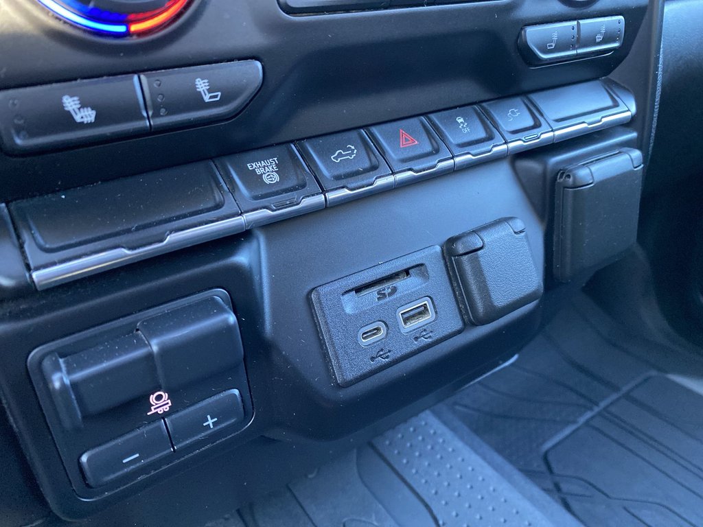 2022 Chevrolet Silverado 2500HD in Antigonish, Nova Scotia - 24 - w1024h768px