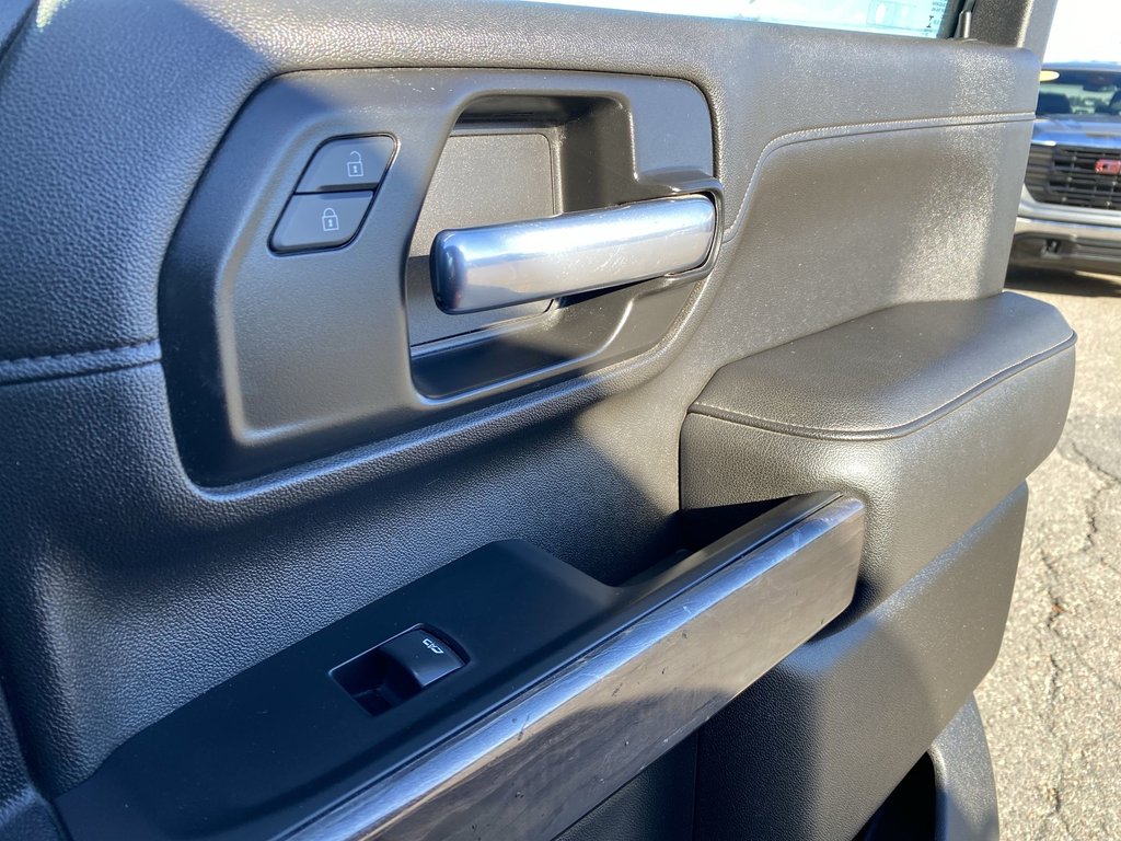 2022 Chevrolet Silverado 2500HD in Antigonish, Nova Scotia - 36 - w1024h768px