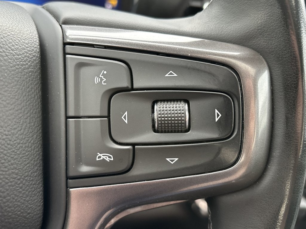 2024 Chevrolet SILVERADO 2500HD High Cuuntry | Leather | Roof | Nav | Cam in Saint John, New Brunswick - 18 - w1024h768px